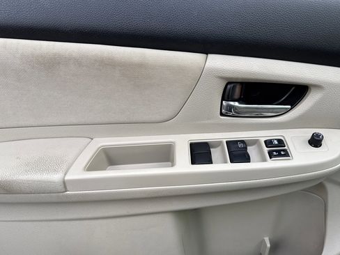 Used 2014 Subaru Crosstrek 2.0i Premium w/ Moonroof Package image 11