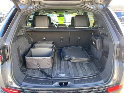 Used 2025 Land Rover Discovery Sport Dynamic SE image 6