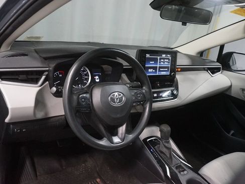 Certified 2022 Toyota Corolla LE FWD image 7