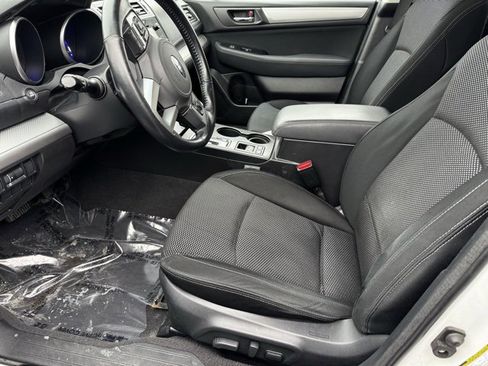 Used 2016 Subaru Outback 2.5i Premium image 5