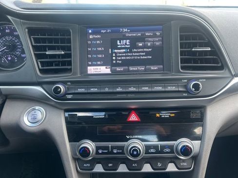 Used 2019 Hyundai Elantra Value Edition w/ Winter Weather Package FWD image 10