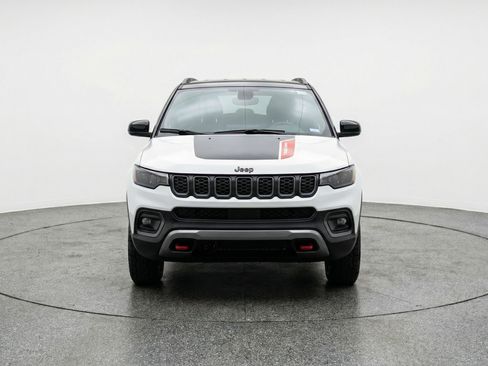 Used 2025 Jeep Compass Trailhawk w/ Trailer Tow Group image 2