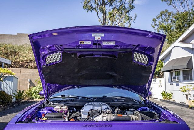 Used 2016 Dodge Challenger SRT Hellcat RWD image 22