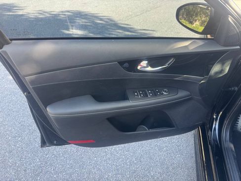 Used 2024 Kia Forte GT-Line w/ GT-Line Premium Package FWD image 10