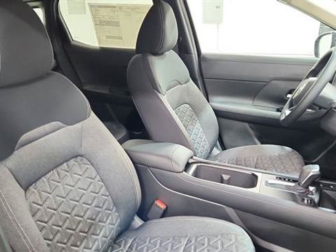 Certified 2026 Nissan Kicks SV FWD image 24