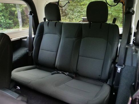 Used 2022 Jeep Wrangler Sport image 23