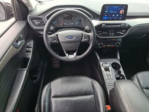 Used 2022 Ford Escape SEL FWD image 11