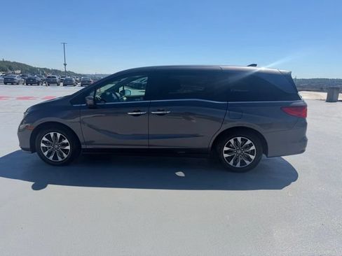 Certified 2024 Honda Odyssey EX-L image 10