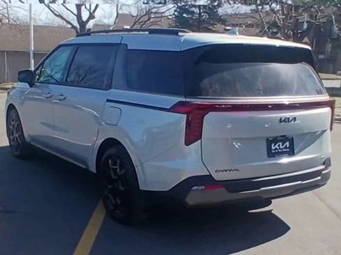 New 2026 Kia Carnival SX Prestige image 9