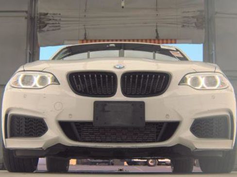 Used 2015 BMW M235i Coupe w/ Premium Package RWD image 5