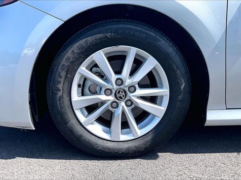 Used 2025 Toyota Camry LE FWD image 9