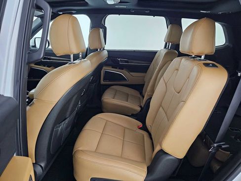 Used 2020 Kia Telluride SX image 18