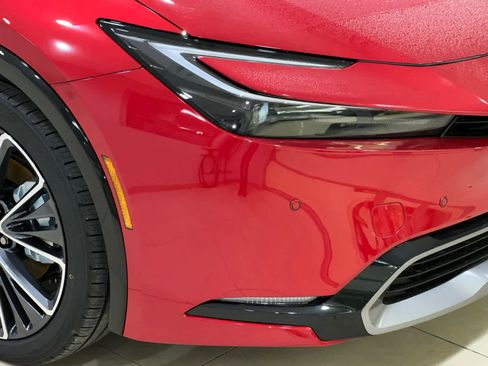 New 2026 Toyota Prius XLE image 2