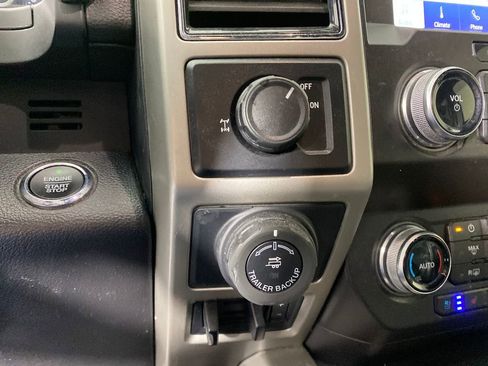 Used 2019 Ford F150 Lariat w/ Equipment Group 502A Luxury image 19