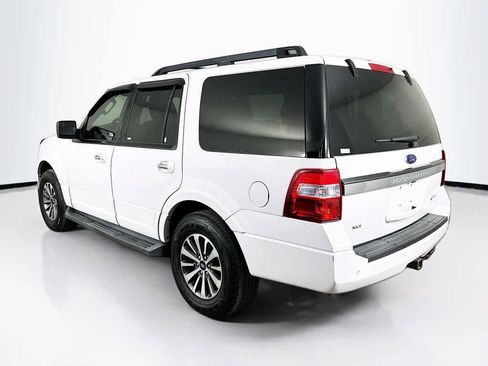 Used 2017 Ford Expedition XLT image 4
