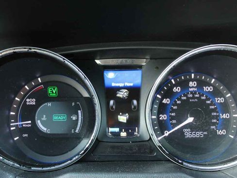 Used 2014 Hyundai Sonata Hybrid image 14