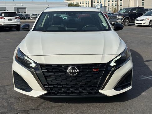 Used 2024 Nissan Altima 2.5 SR image 2
