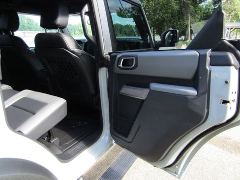 Used 2023 Ford Bronco Black Diamond AWD/4WD image 28