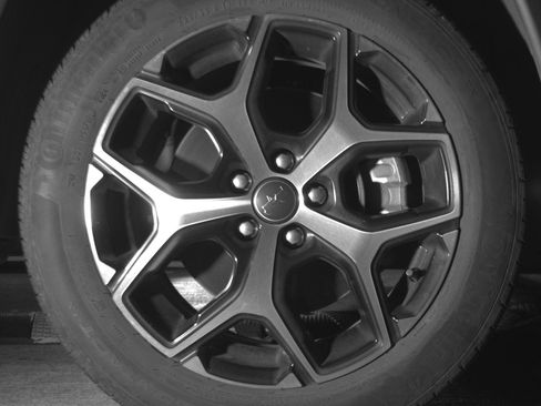 Used 2025 Jeep Compass Limited image 13