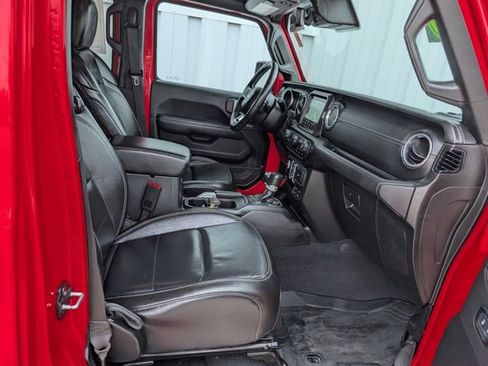 Used 2020 Jeep Gladiator Overland image 33