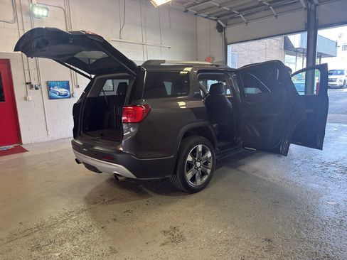 Used 2019 GMC Acadia SLT w/ LPO, Cargo Package AWD/4WD image 14
