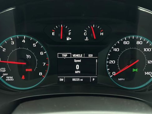 Used 2021 Chevrolet Malibu LT FWD image 25