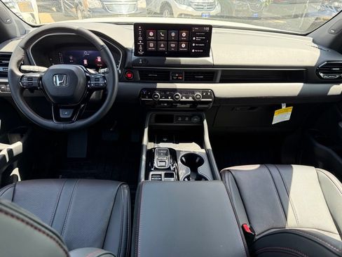 Certified 2026 Honda Pilot Black Edition image 19