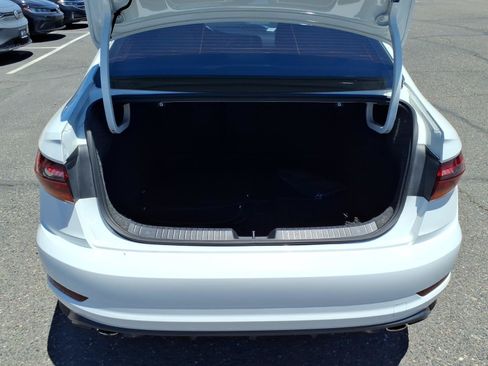 Used 2019 Volkswagen Jetta GLI FWD image 17