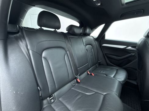 Used 2018 Audi Q3 2.0T Premium image 32