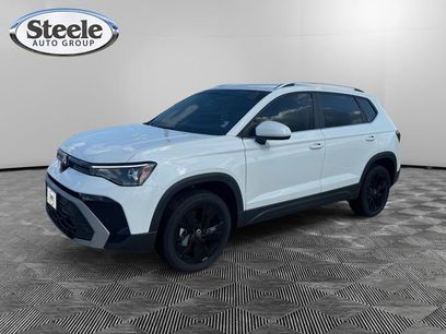 New 2026 Volkswagen Taos SE