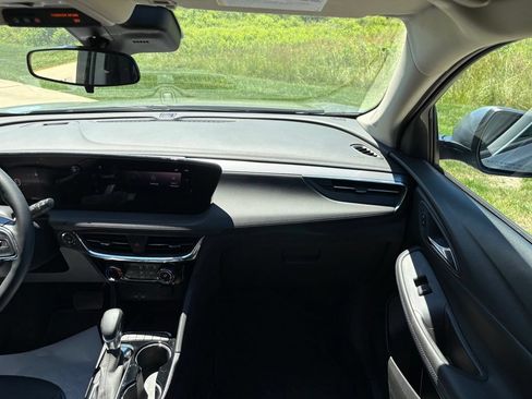 Used 2025 Buick Encore GX Sport Touring w/ Comfort Package FWD image 32