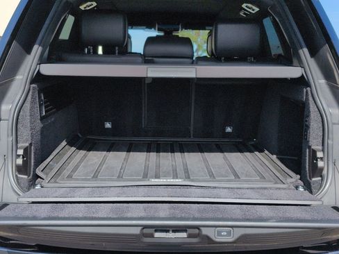 Used 2021 Land Rover Range Rover P525 Westminster Edition image 24