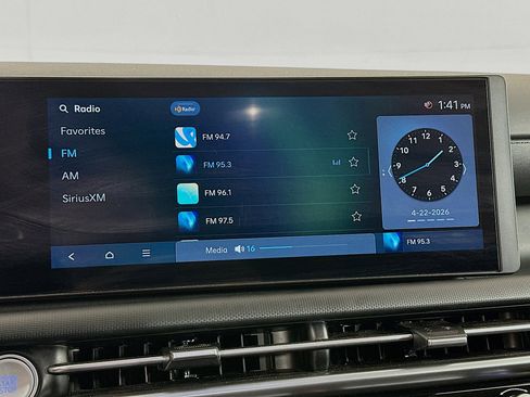 Used 2025 Hyundai Tucson SEL image 21