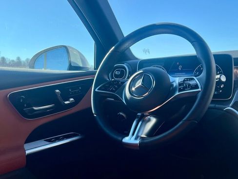 Certified 2026 Mercedes-Benz GLC 300 4MATIC image 11