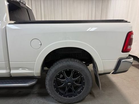 Used 2019 RAM 3500 Laramie AWD/4WD image 11