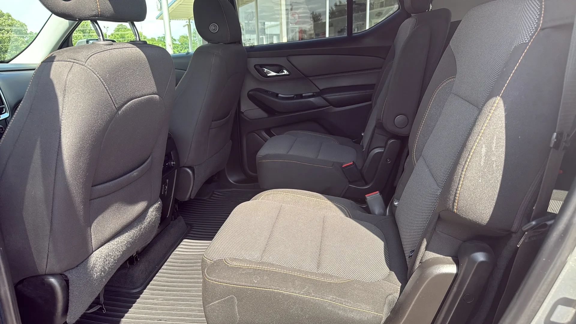 Used 2018 Chevrolet Traverse LT FWD image 10