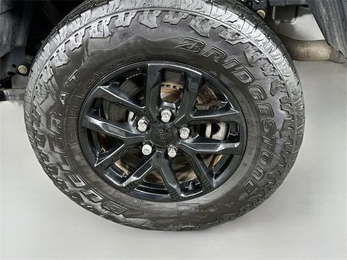 Used 2021 Jeep Gladiator Sport image 29