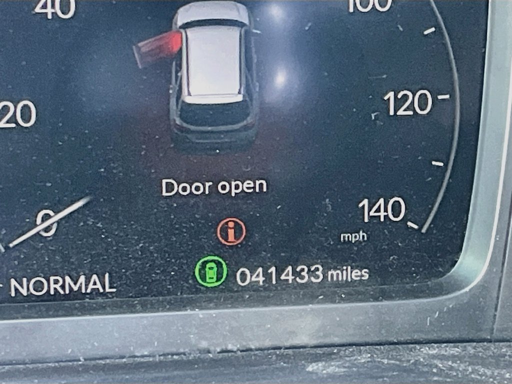 Used 2024 Honda Pilot Elite image 12