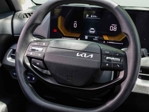 Certified 2025 Kia K4 FWD image 13