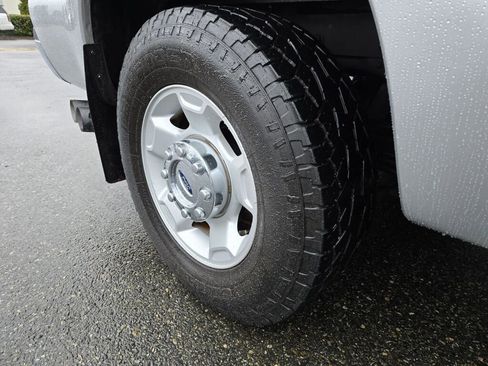 Used 2011 Ford F250 XLT w/ XLT Interior Pkg image 15