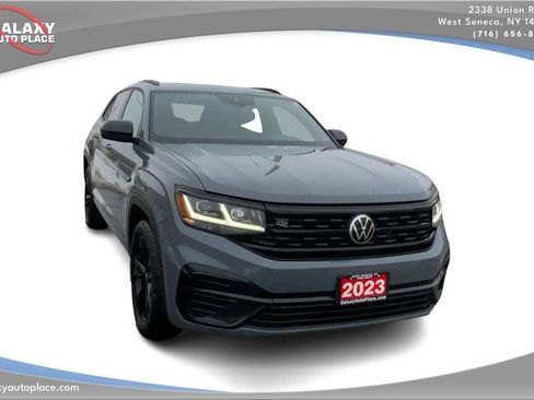 Used 2023 Volkswagen Atlas Cross Sport SEL image 3