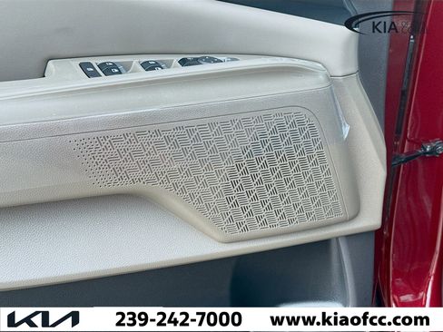 New 2026 Kia Carnival image 24