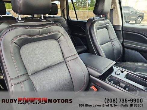 Used 2024 Lincoln Aviator Reserve AWD/4WD image 38