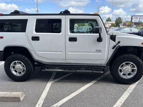 Used 2005 HUMMER H2 w/ Preferred Equipment Group AWD/4WD image 5