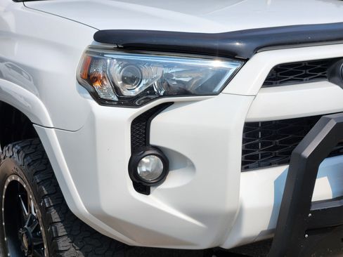 Used 2017 Toyota 4Runner SR5 Premium AWD/4WD image 6
