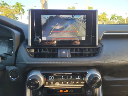 Used 2025 Toyota RAV4 XLE image 21