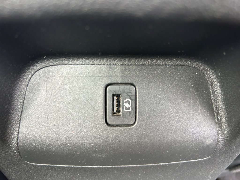 Used 2025 Nissan Sentra SV FWD image 22