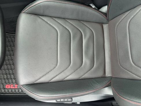 Used 2024 Volkswagen Jetta GLI Autobahn FWD image 15