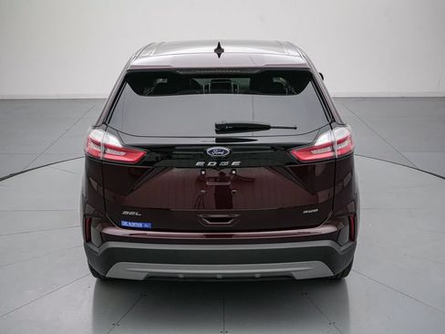 Certified 2024 Ford Edge SEL w/ Convenience Package AWD/4WD image 5