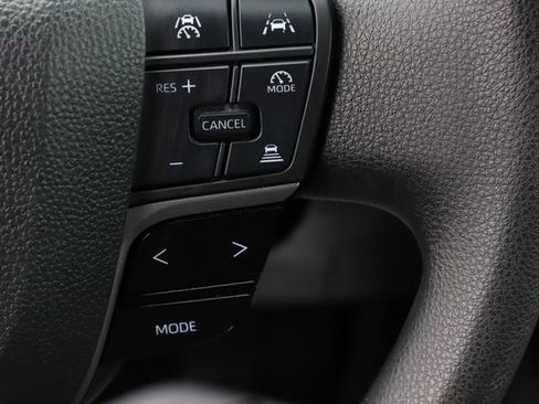 Used 2025 Toyota Camry LE image 21